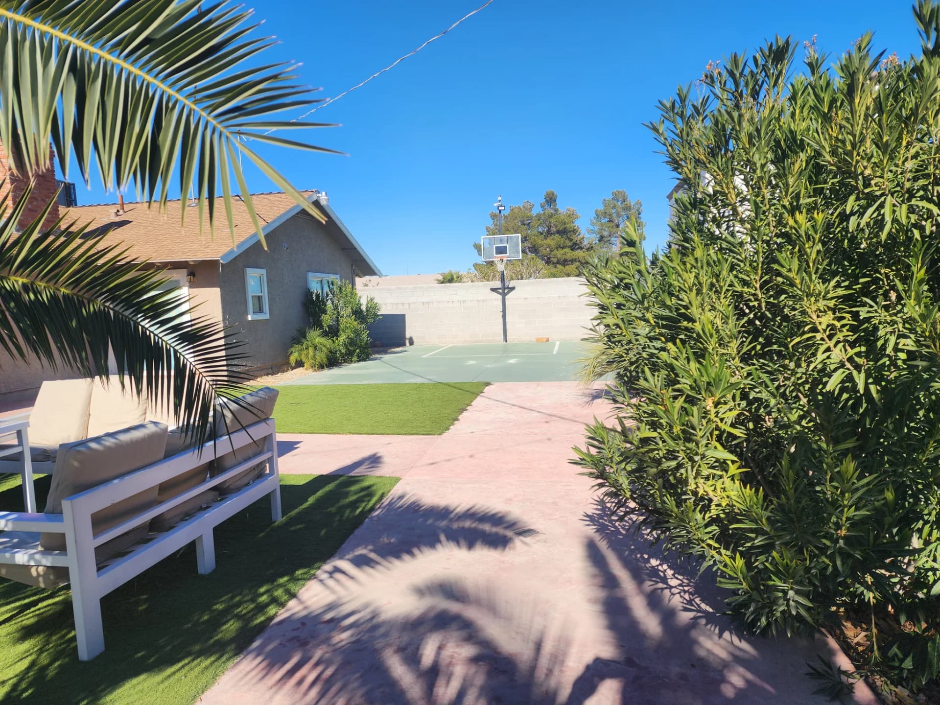 Las Vegas Private Getaway 14 Bed/14 Bath